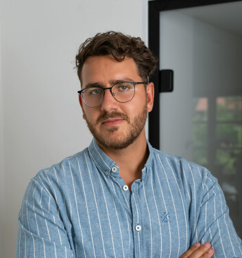 Jonathan Bean